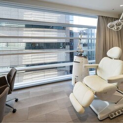 LIVELY CLINIC 大阪院