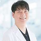 外薗優先生の画像